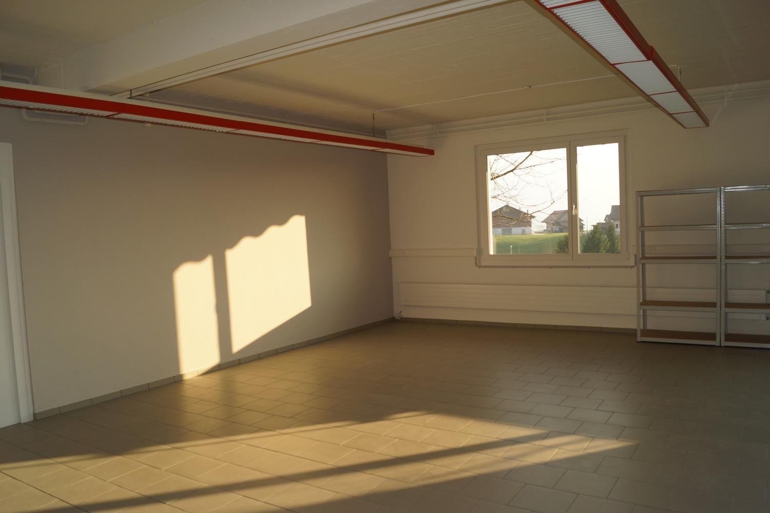192m² commercial, Foto 2 von 10