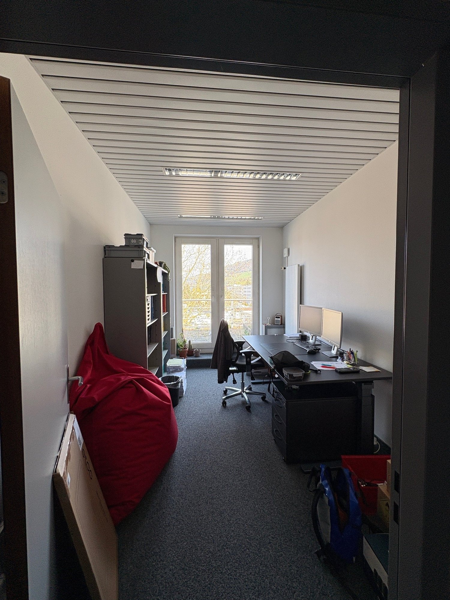 232m² office