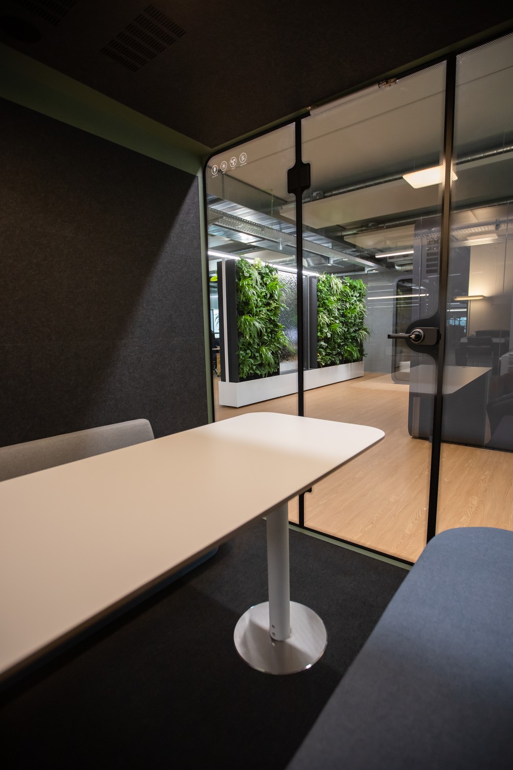 799m² Büro, Foto 10 von 10