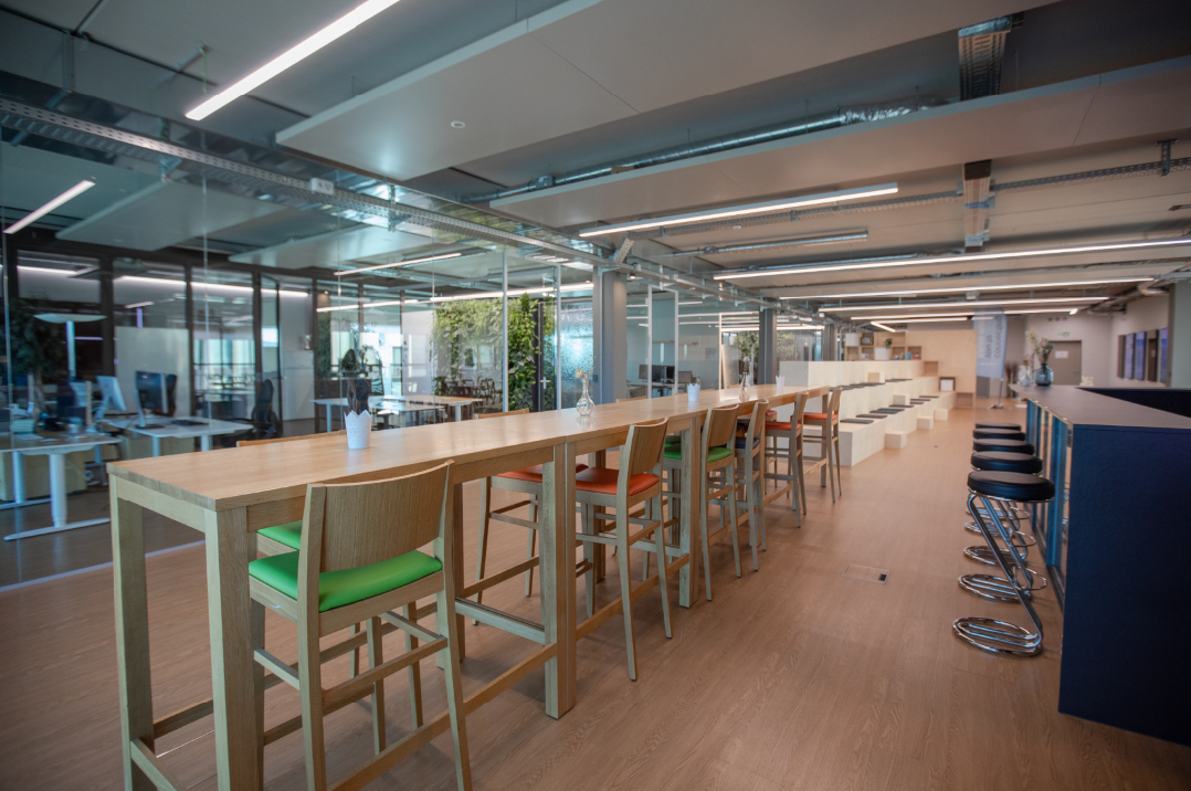799m² Büro, Foto 4 von 10