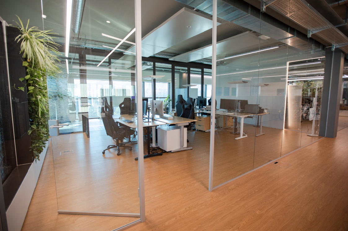 799m² Büro, Foto 3 von 10