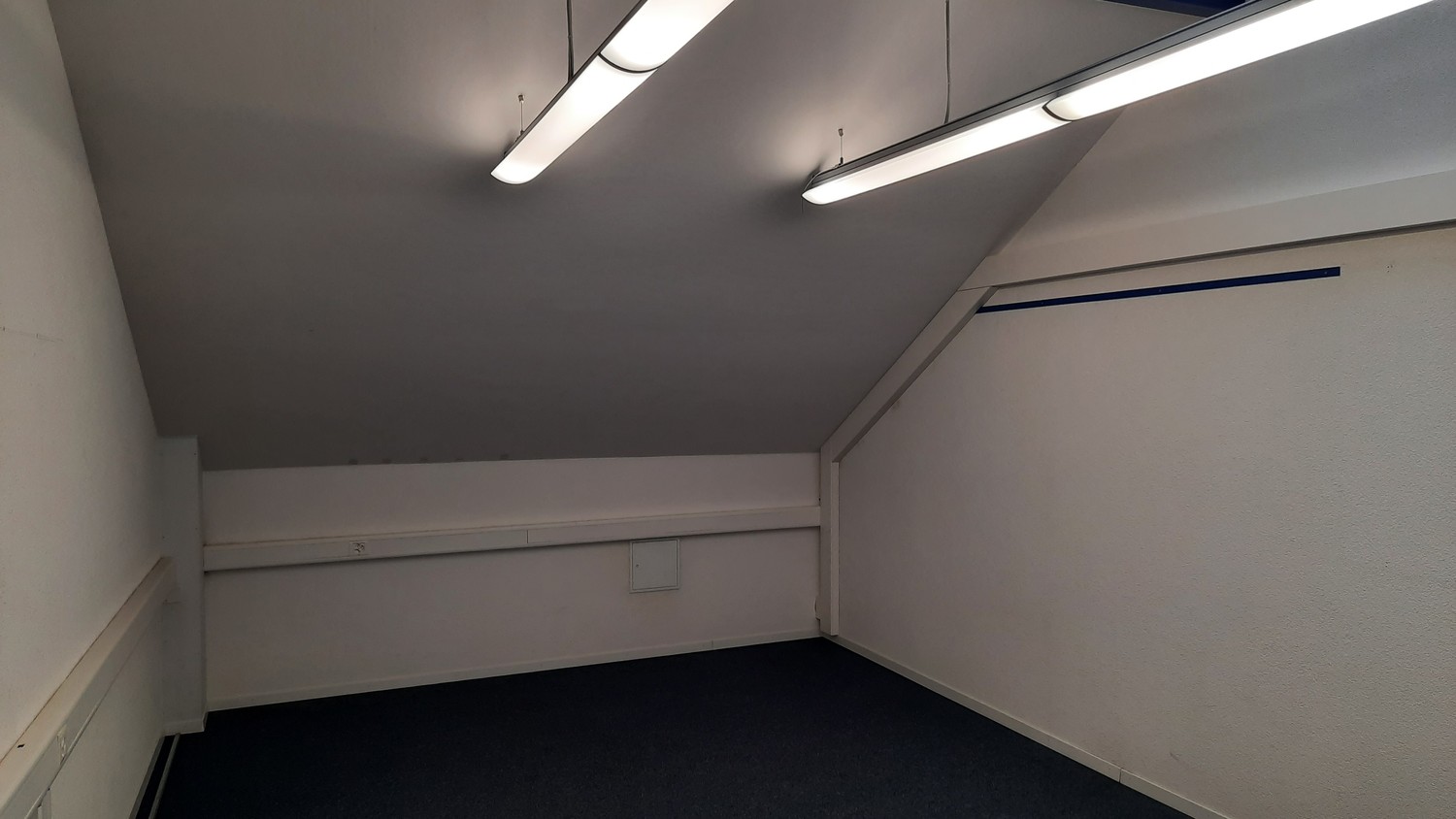 200m² office