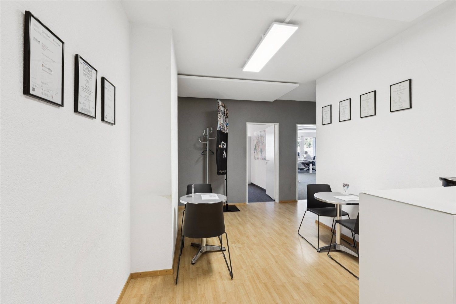 131m² office