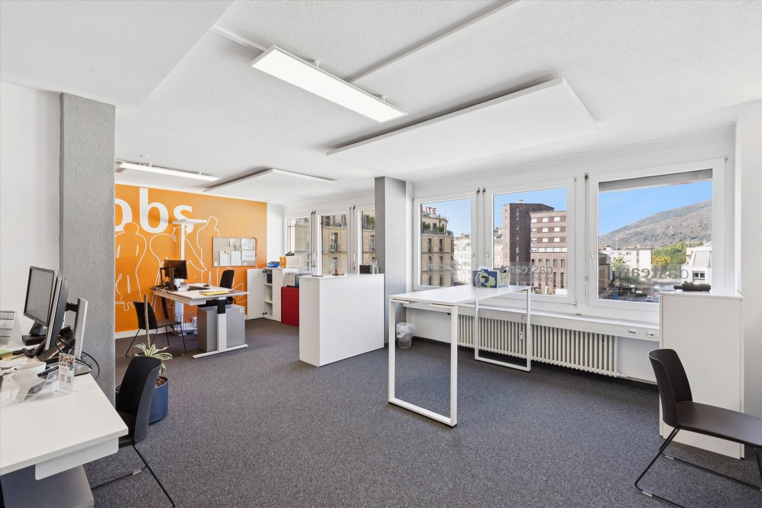 131m² office