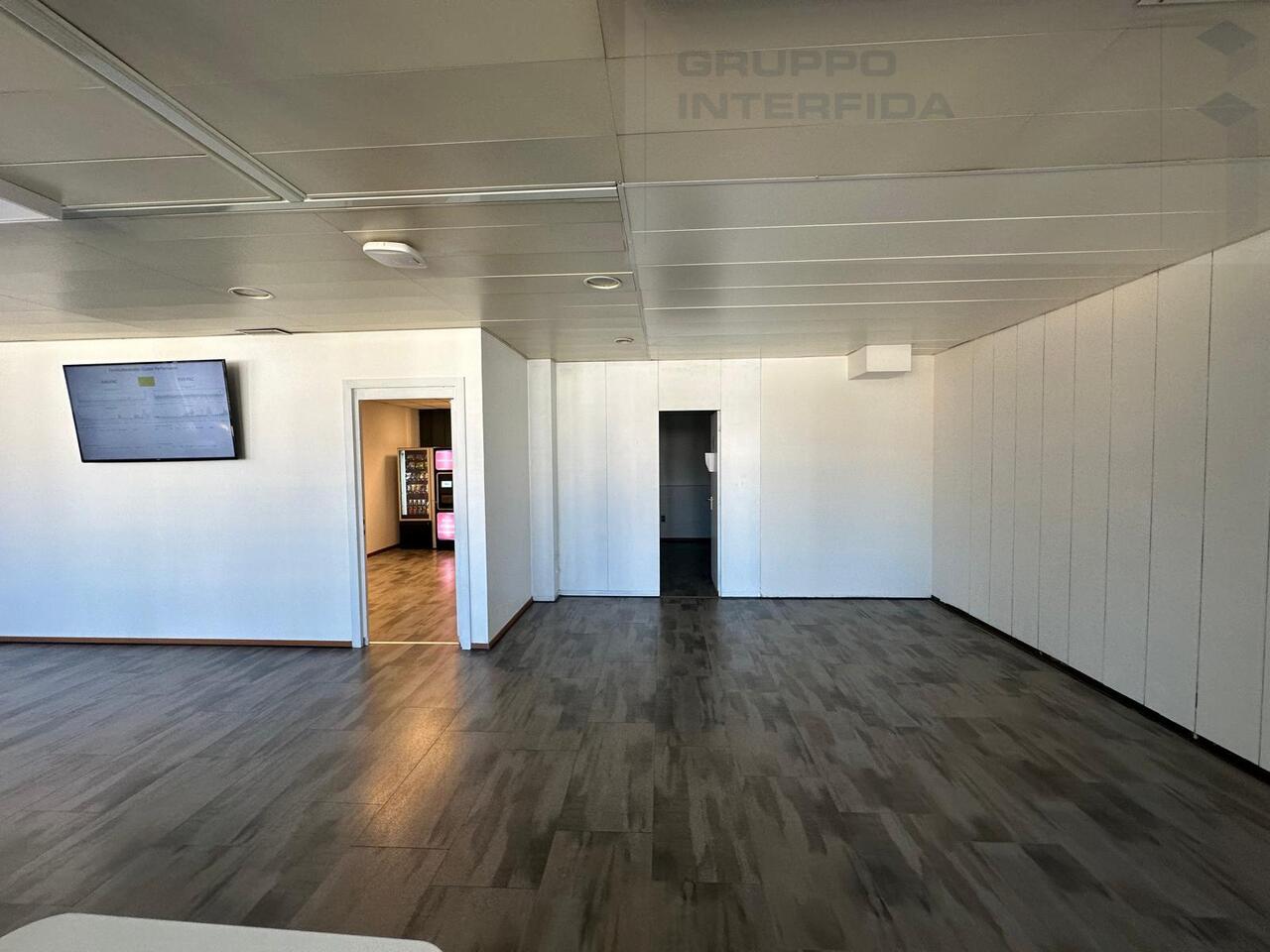 950m² Büro