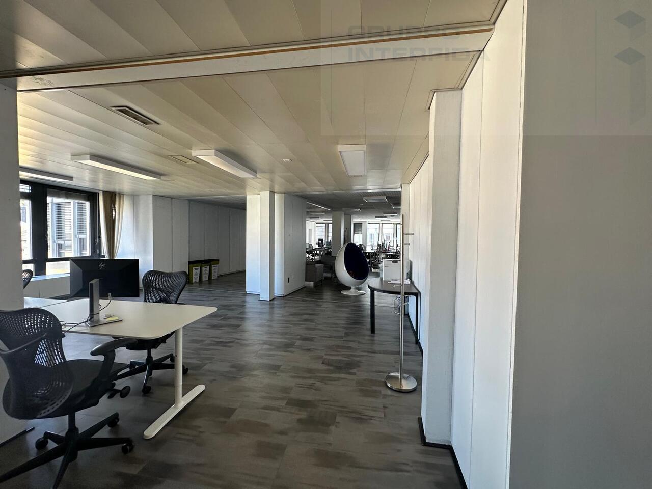 950m² Büro