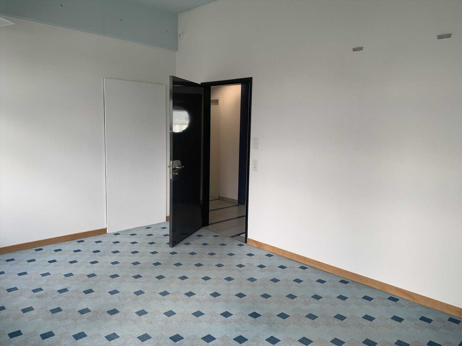 18m² office