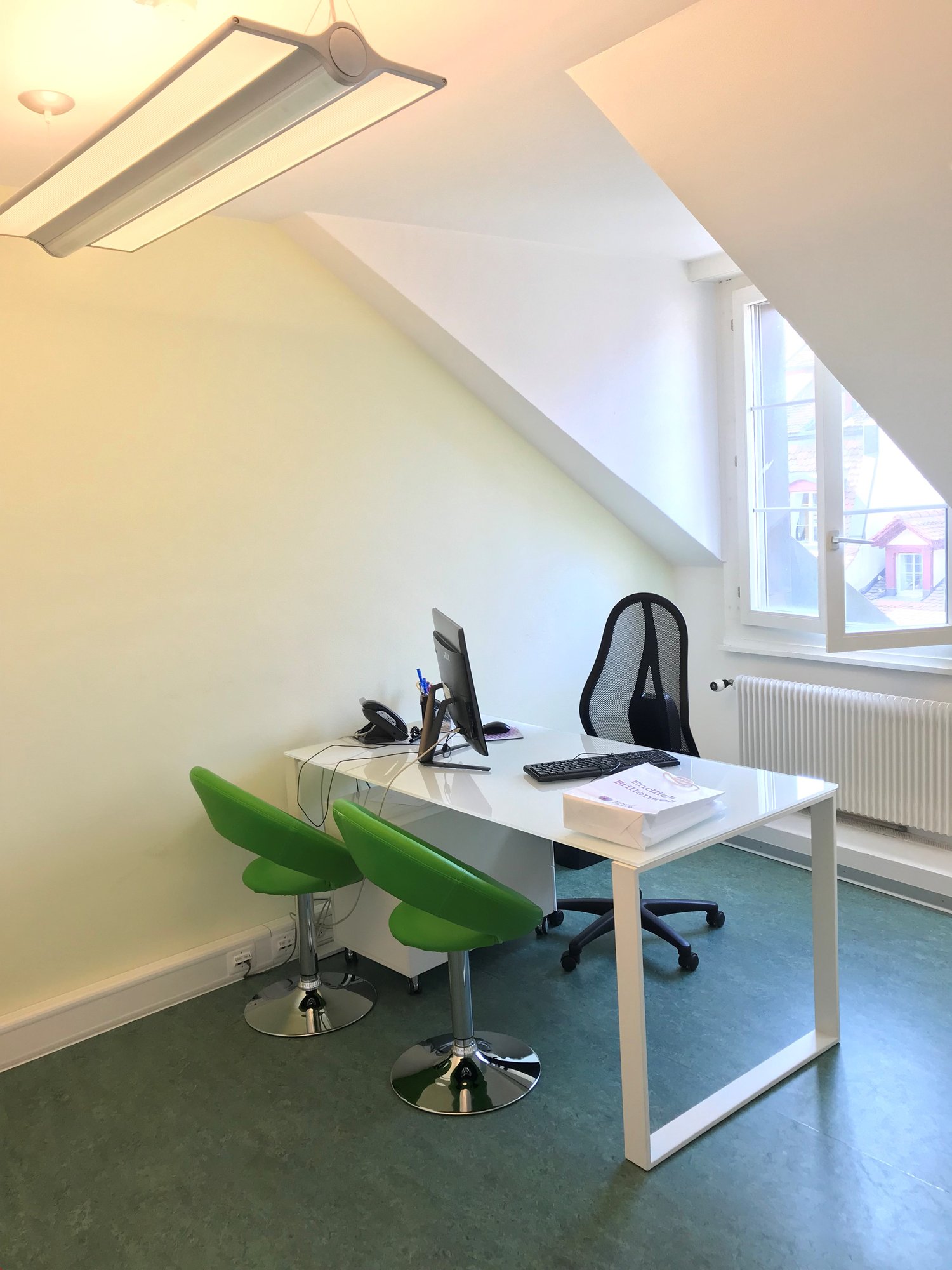 189m² commercial