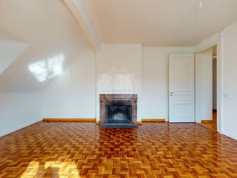 323m² ufficio, foto 8 di 8