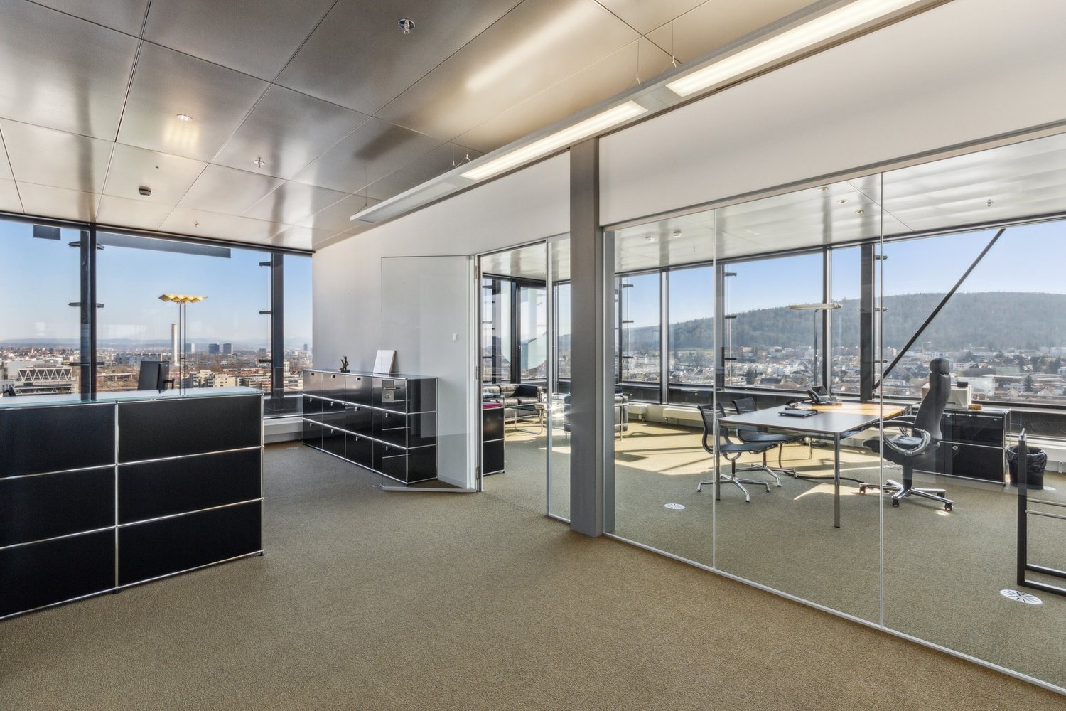 1206m² office