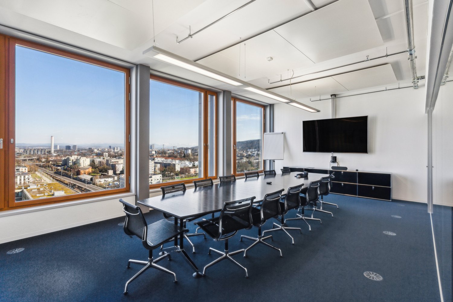1206m² office
