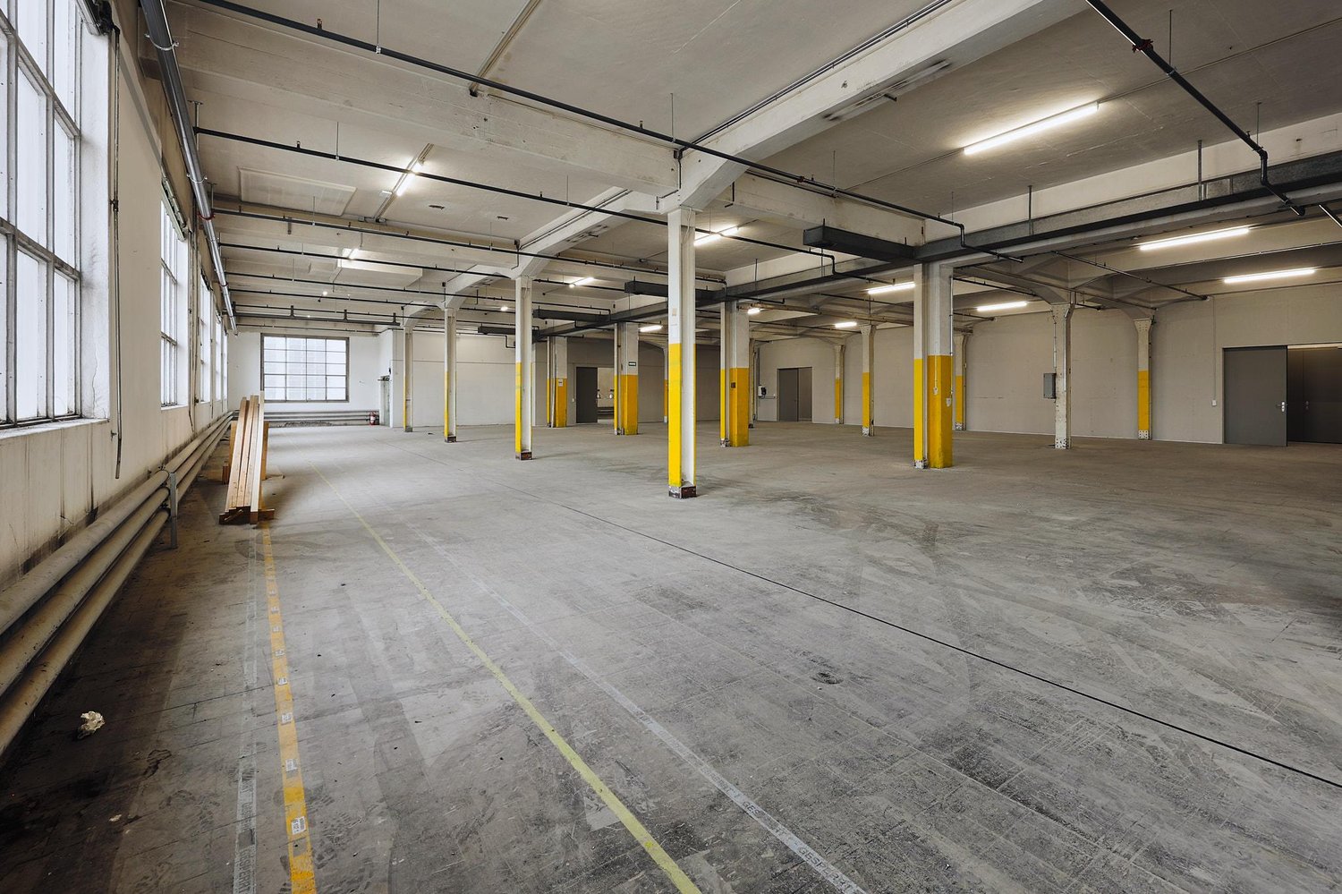 486m² commercial