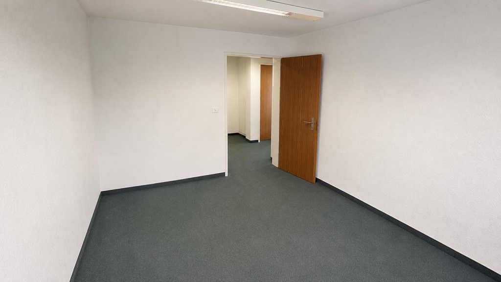79m² office
