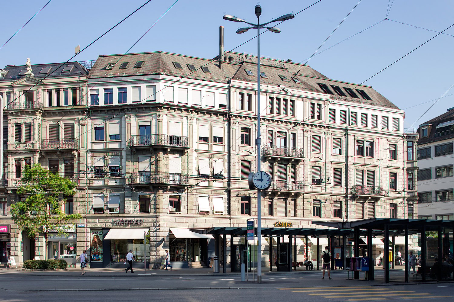 467m² office