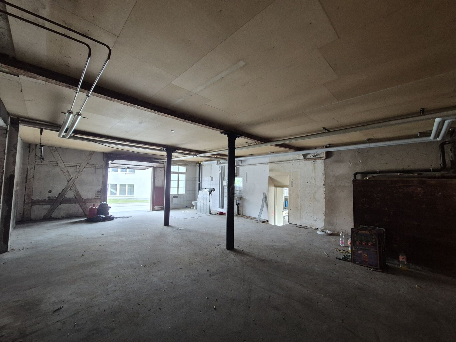 136m² commerciale