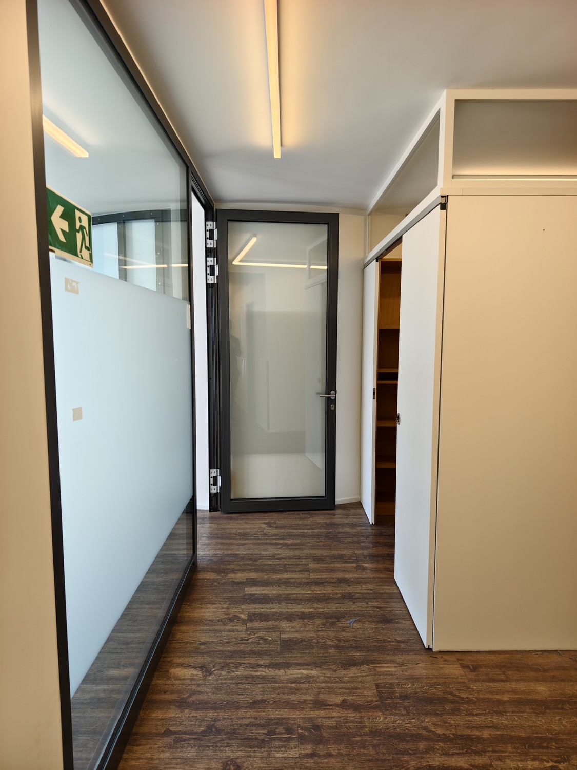 128m² office, Foto 9 von 10