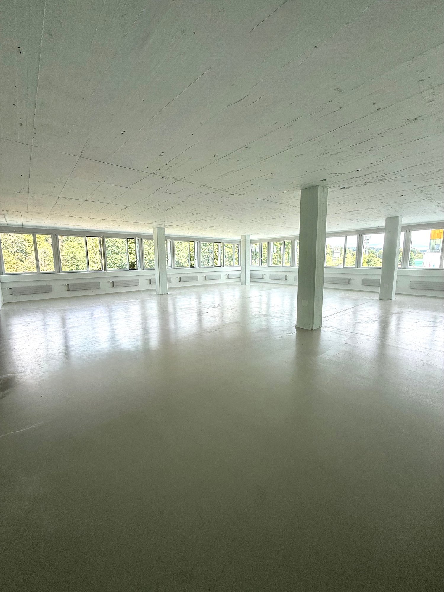 198m² industrial object