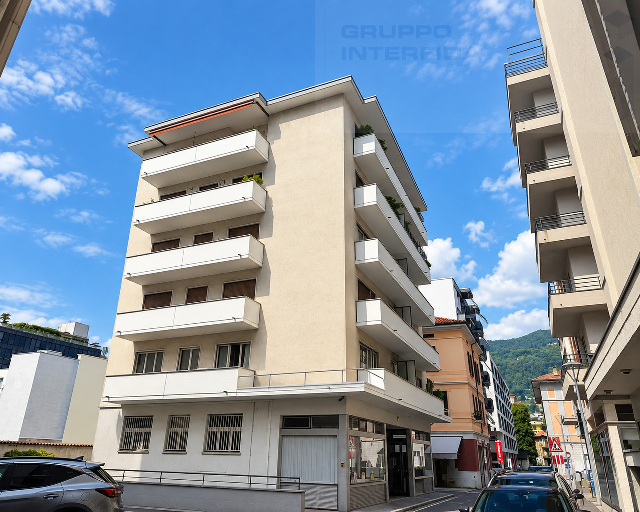 90m² Laden