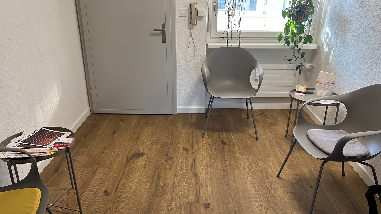 Commercial, Foto 2 von 2