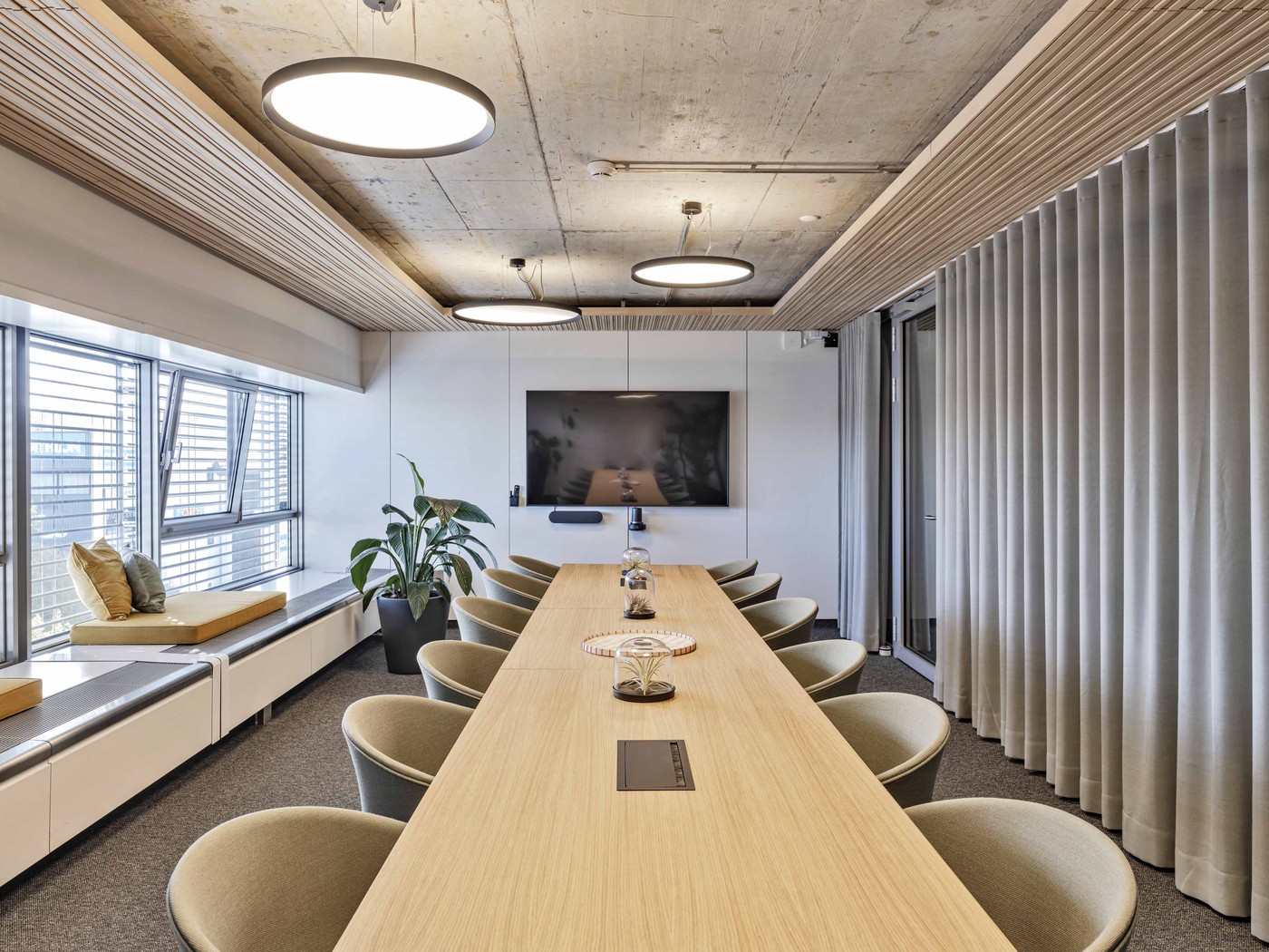 18m² office