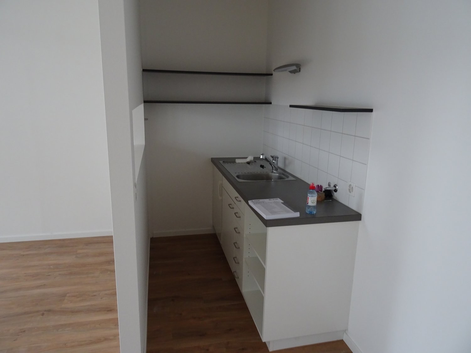 79m² office
