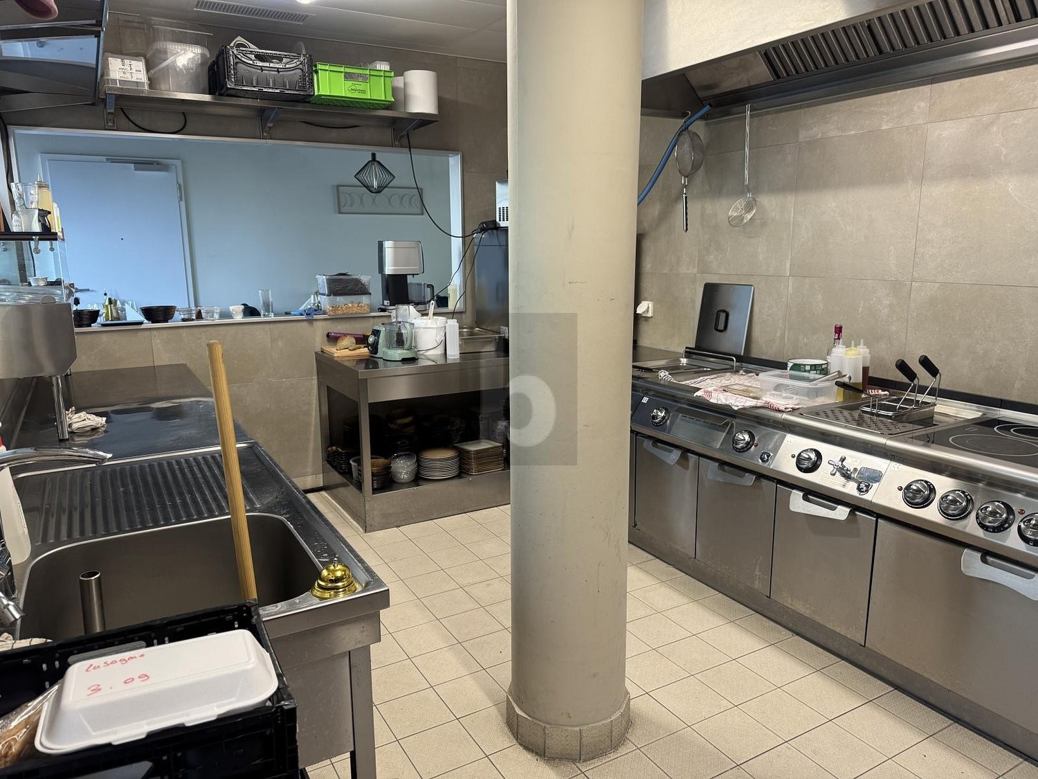 206m² restaurant
