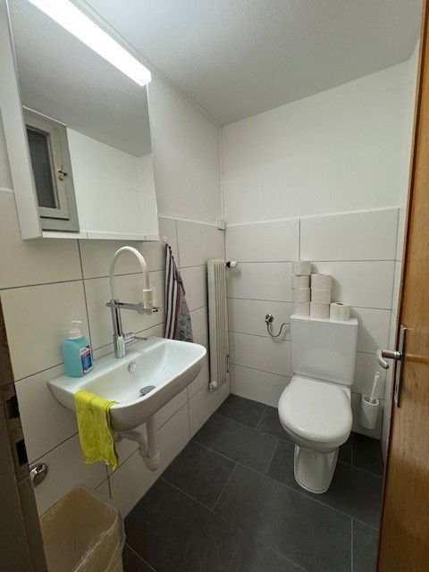 280m² office