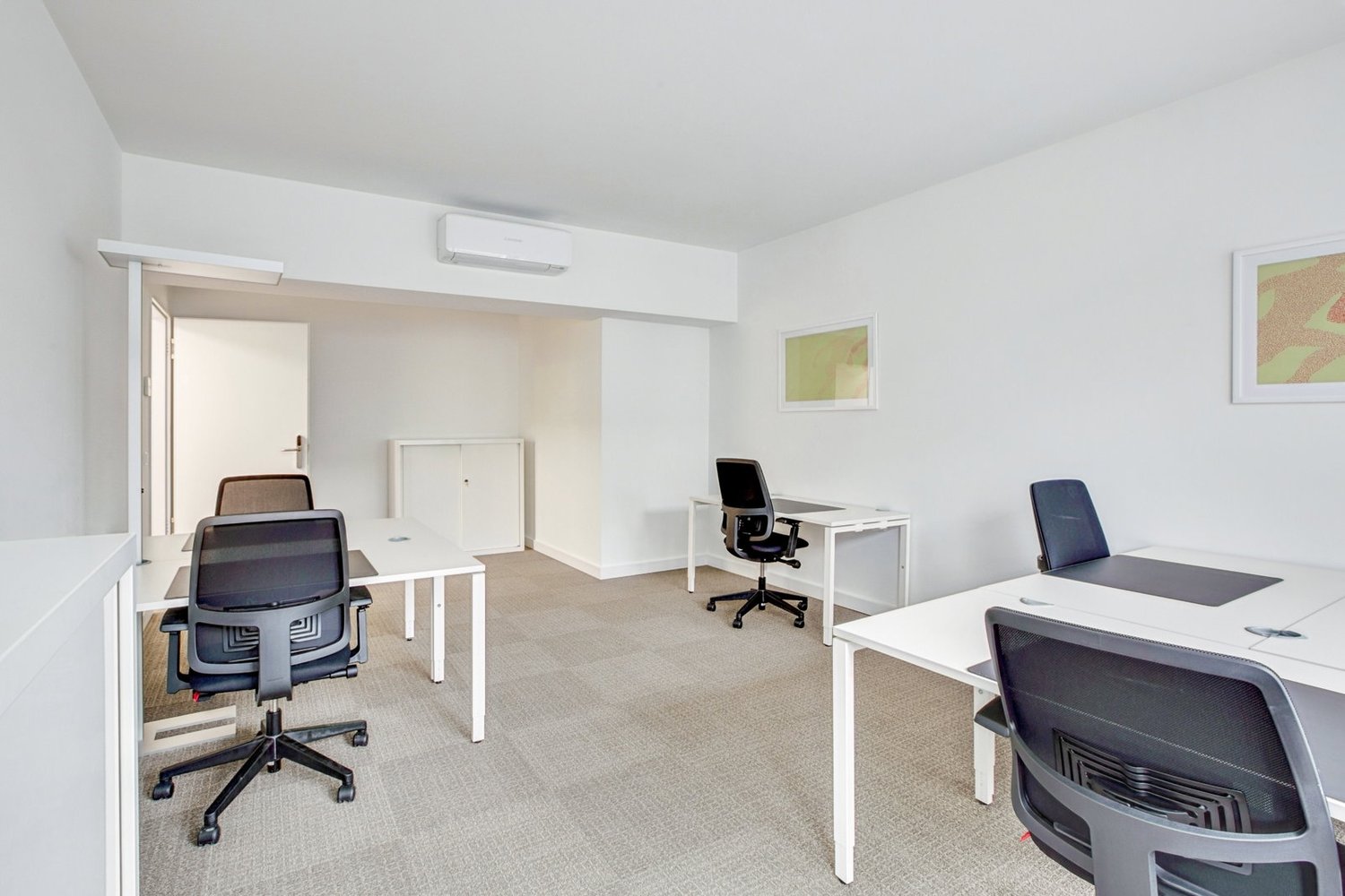 380m² Büro, Foto 2 von 10