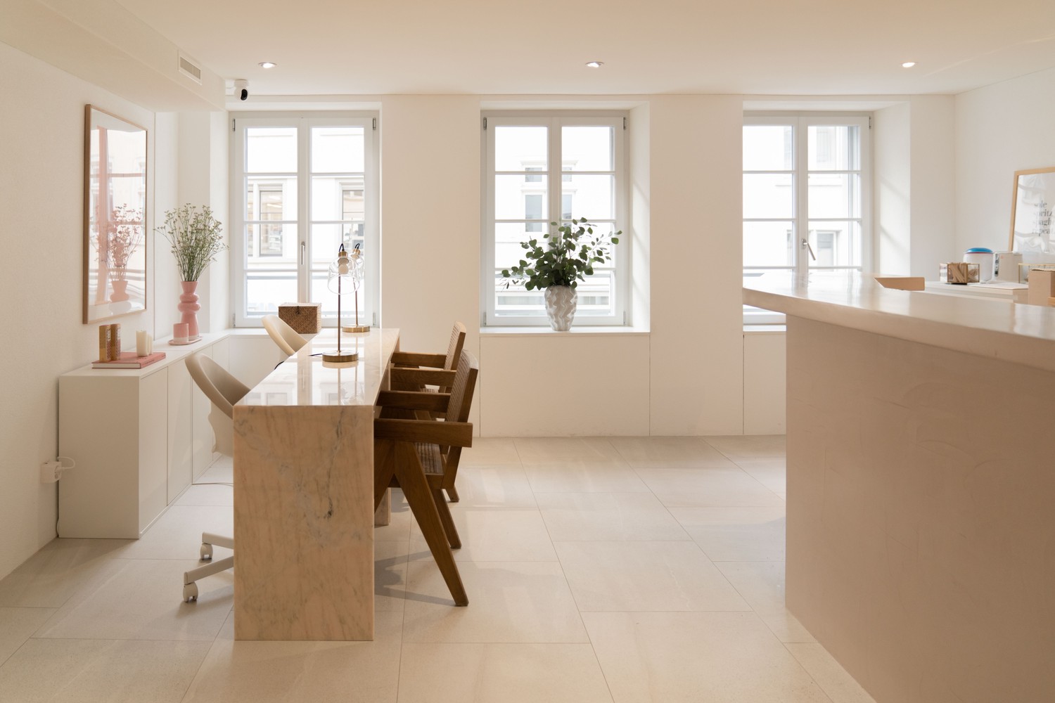 55m² commercial