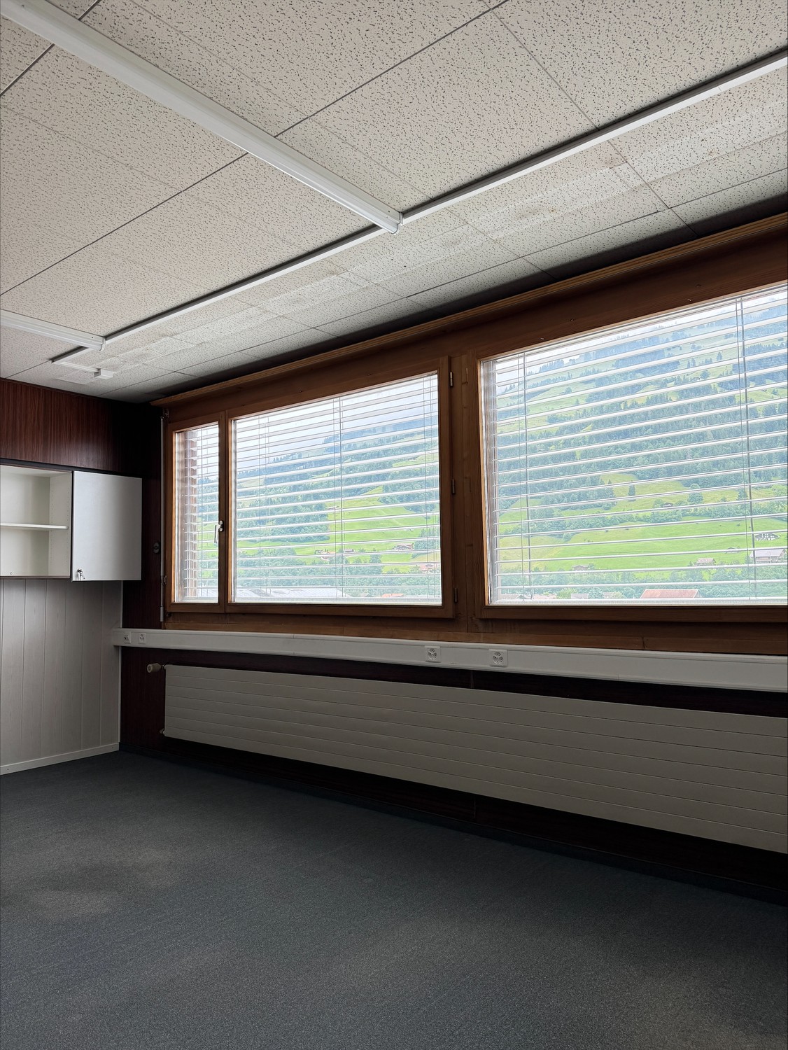 205m² commercial, photo 4 sur 4