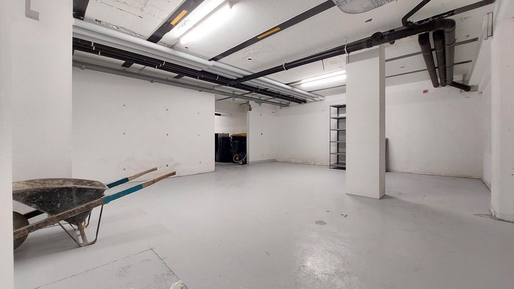111m² storage room, Foto 5 von 7