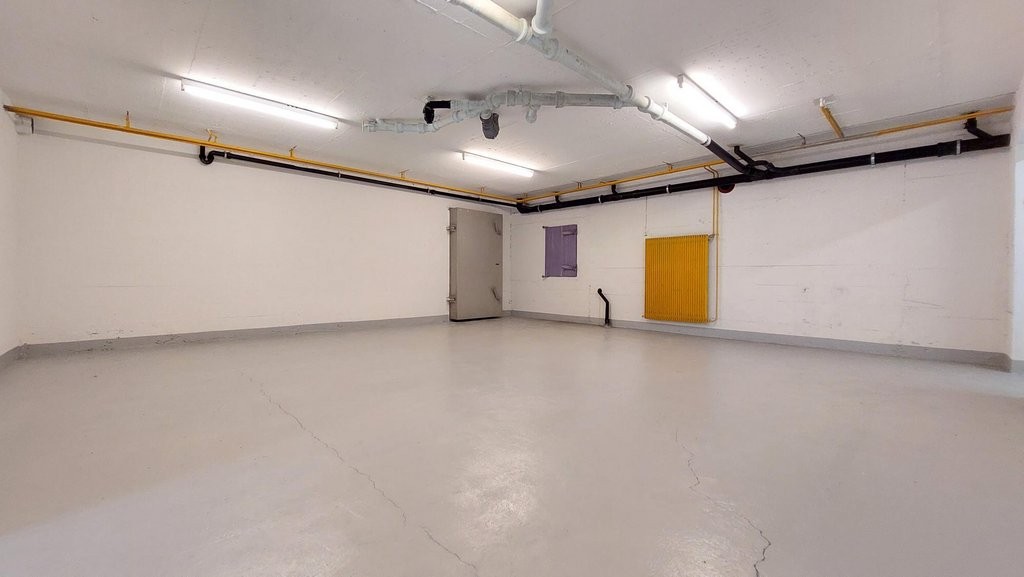 111m² storage room, Foto 2 von 7
