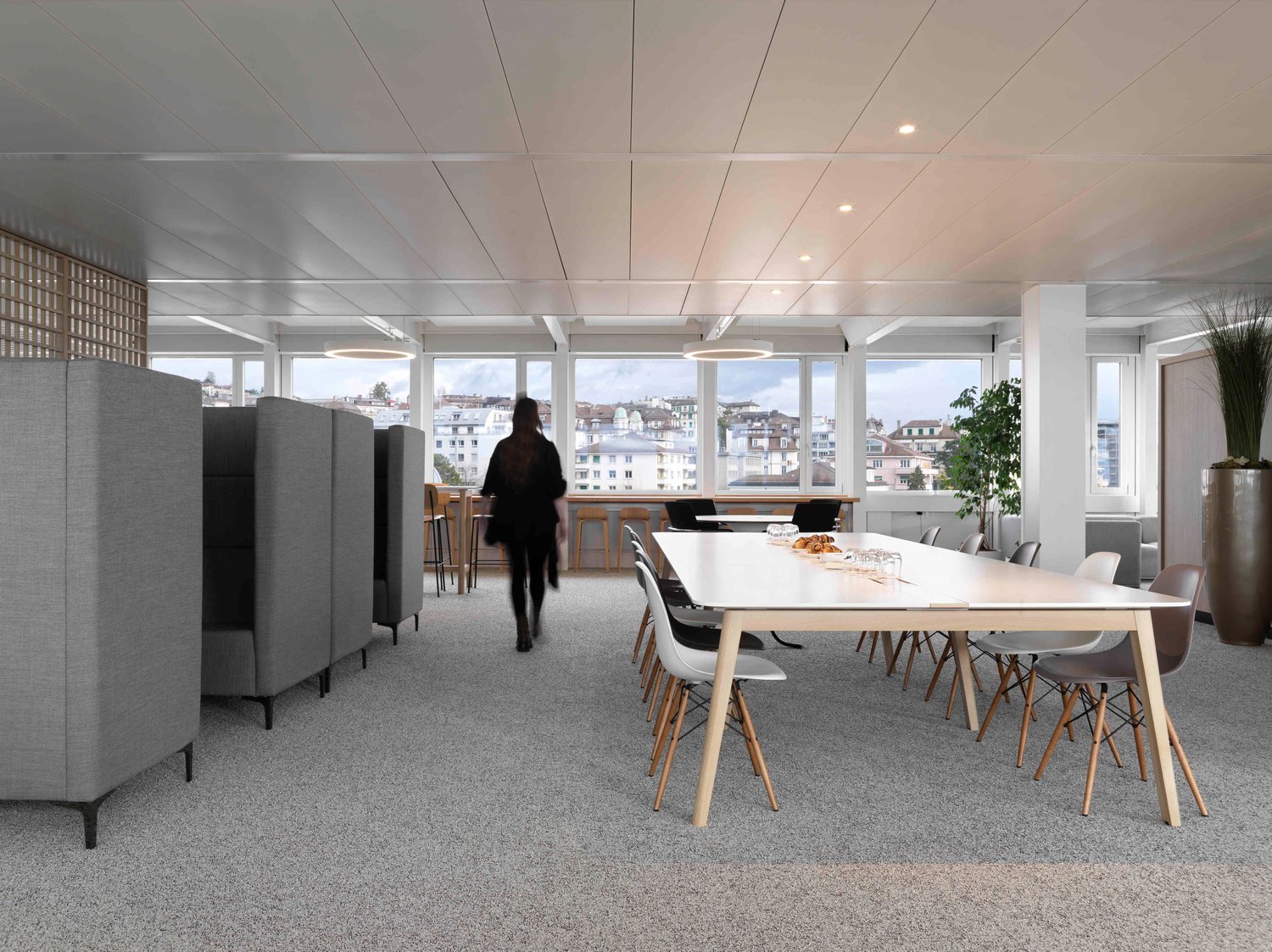 1294m² Büro