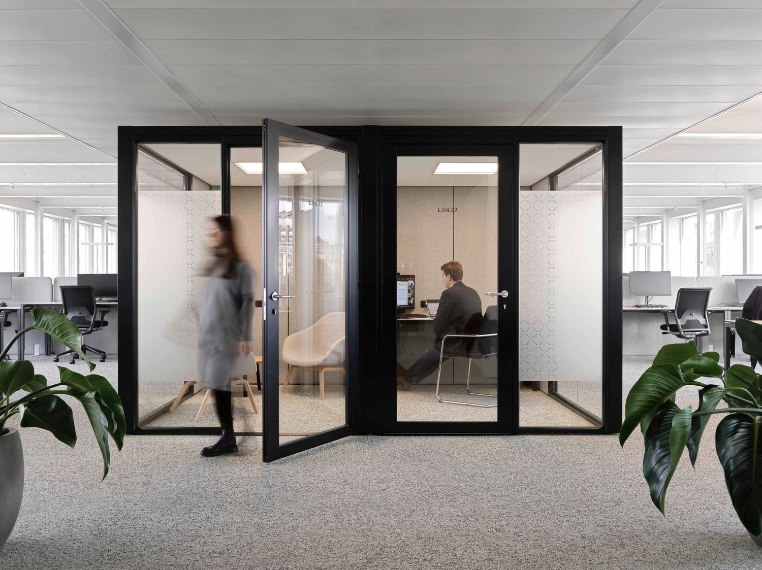 1294m² Büro
