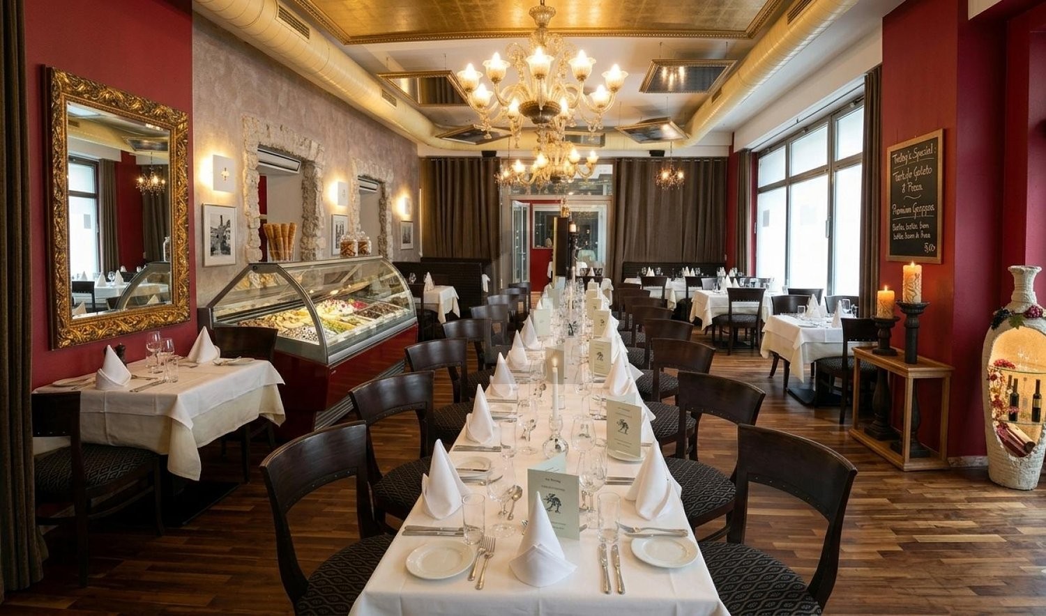 Ristorante di 350m², foto 2 di 3