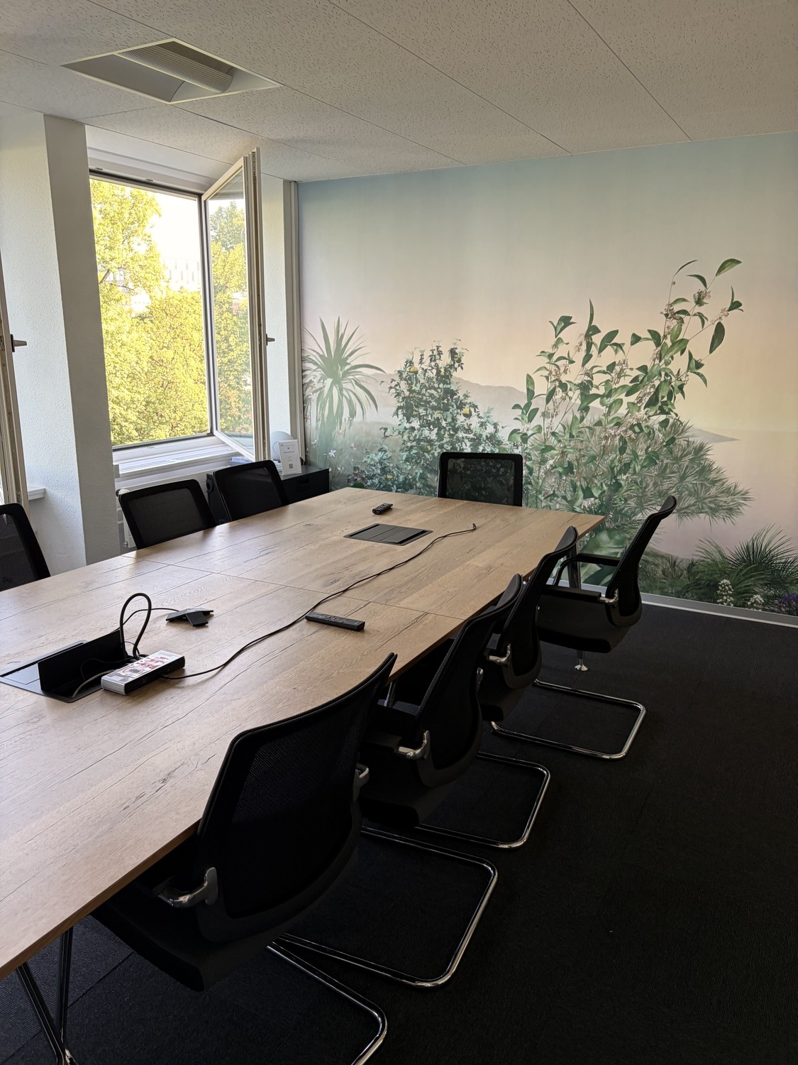 164m² office