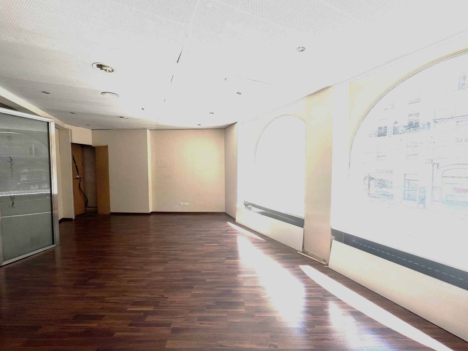 242m² Ladenlokalität, Foto 4 von 6
