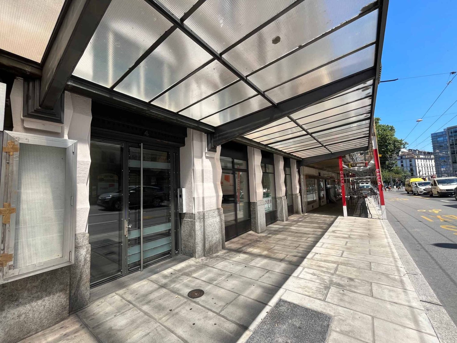 242m² Ladenlokalität, Foto 1 von 6