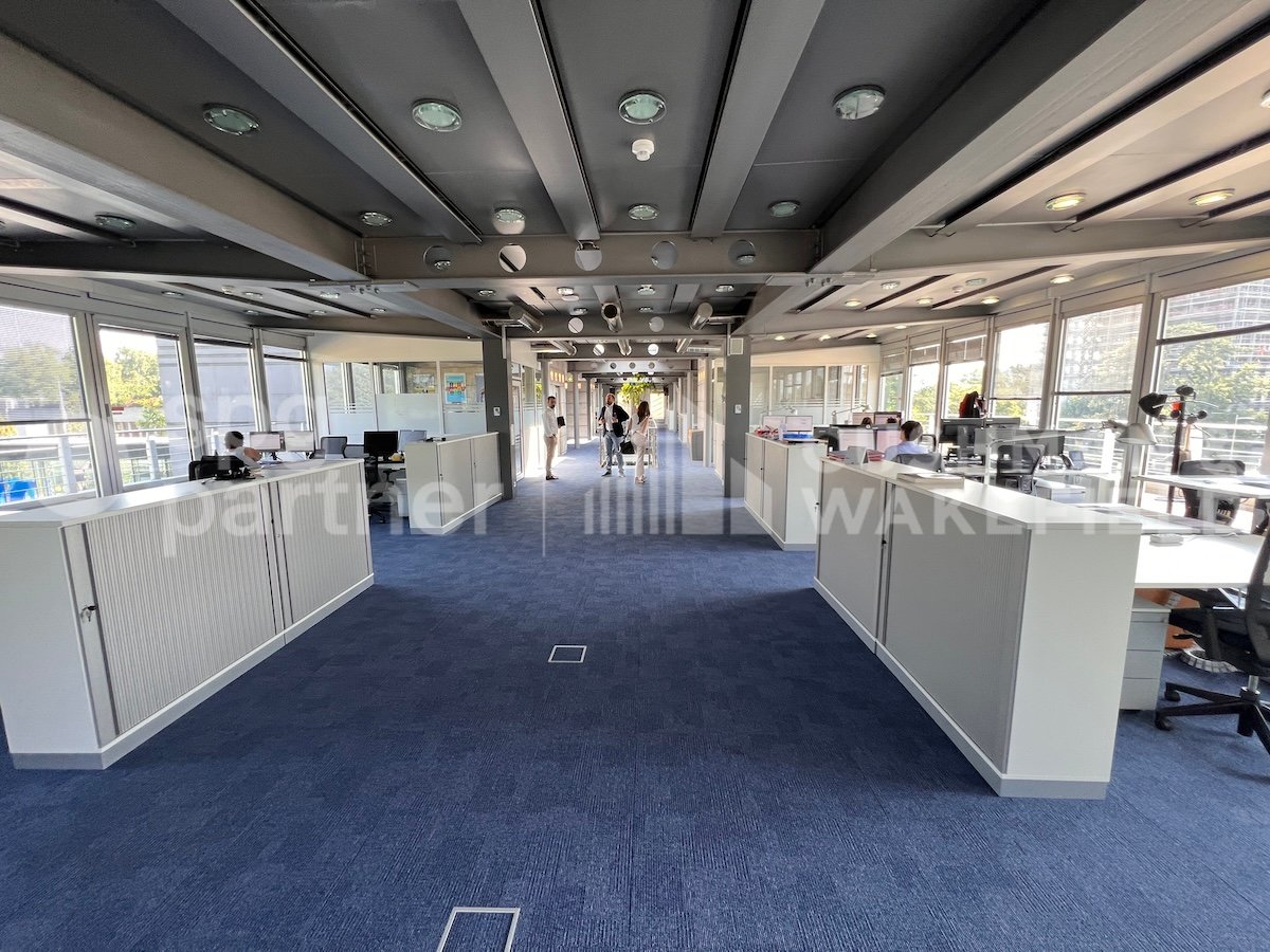 550m² Büro