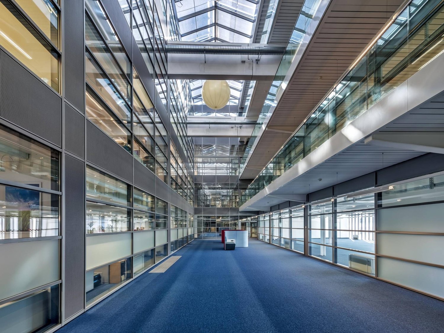 7790m² ufficio, foto 1 di 3