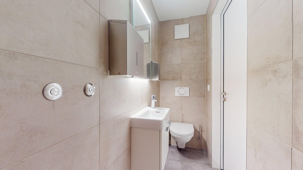 194m² commercial, Foto 5 von 7