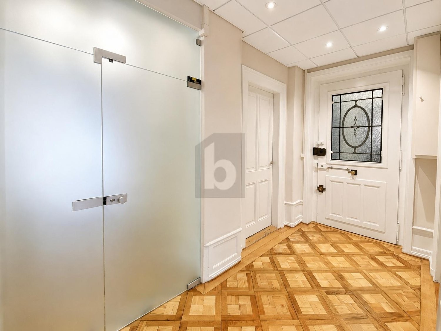 160m² Büro, Foto 4 von 4
