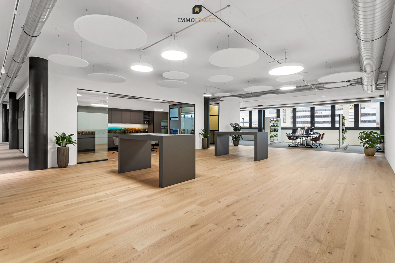 112m² office