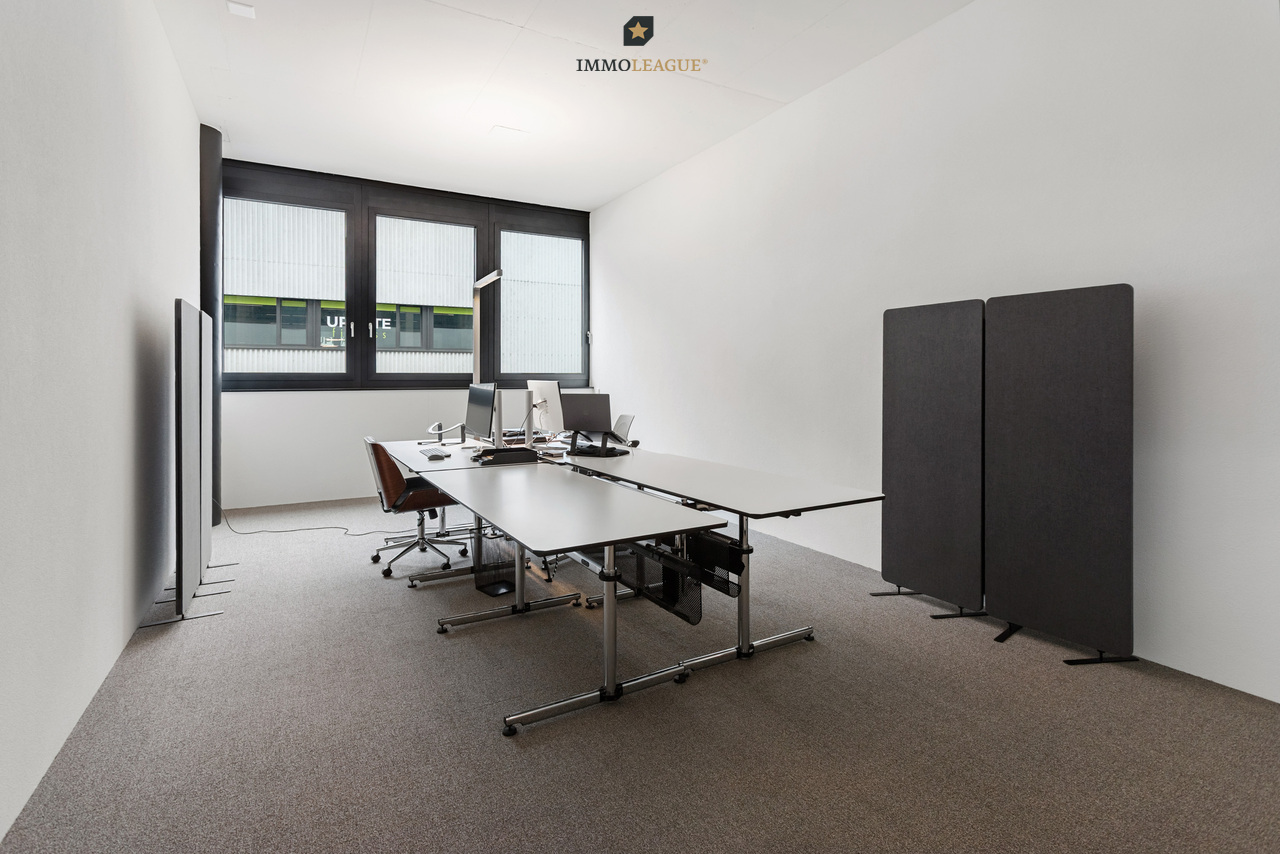 112m² office