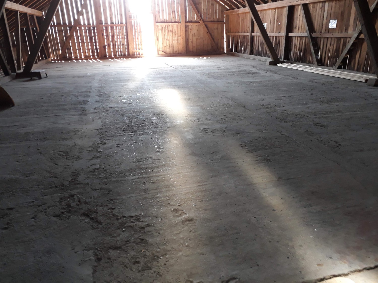 95m² commerciale, foto 1 di 2