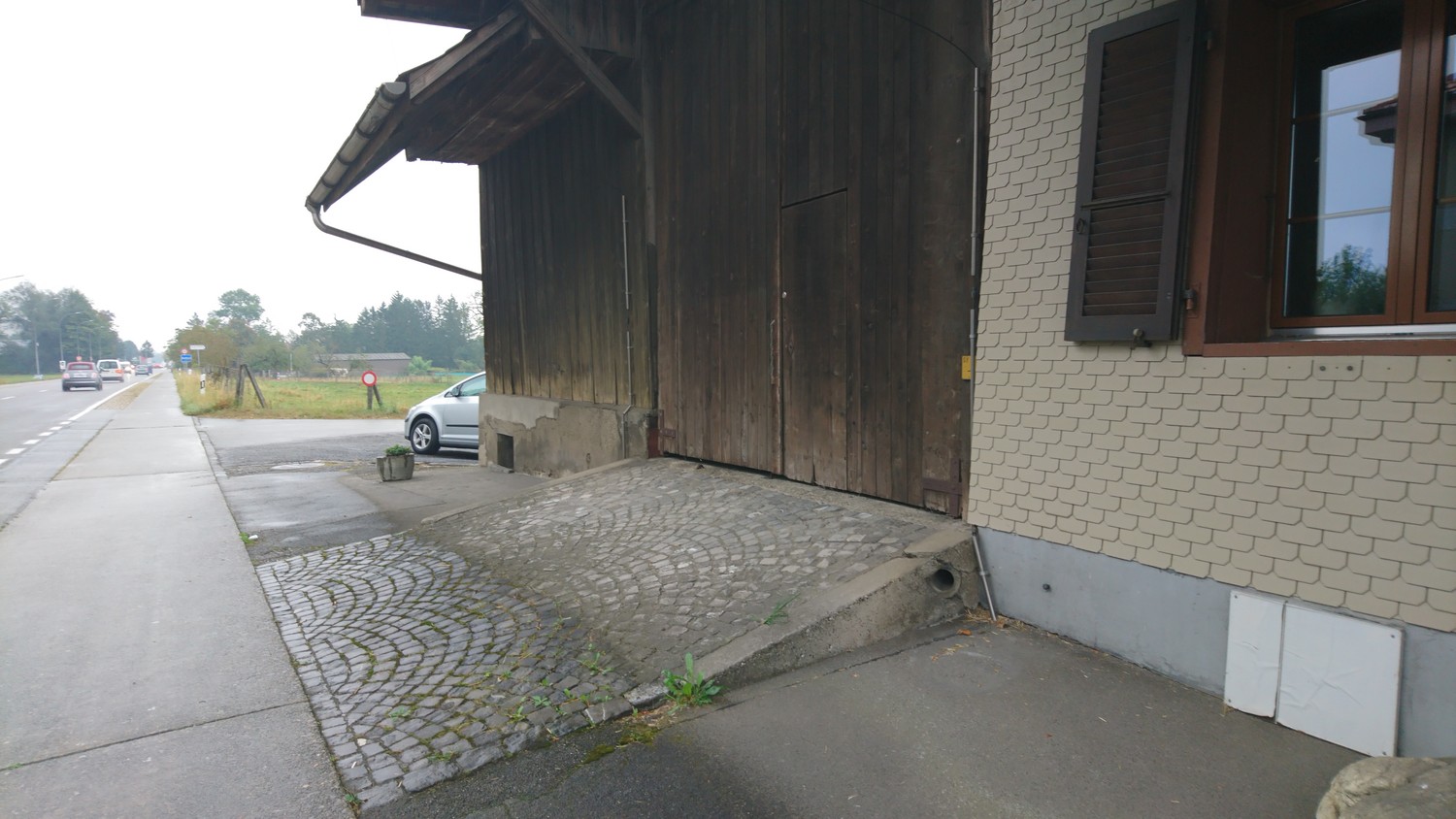95m² commerciale, foto 2 di 2