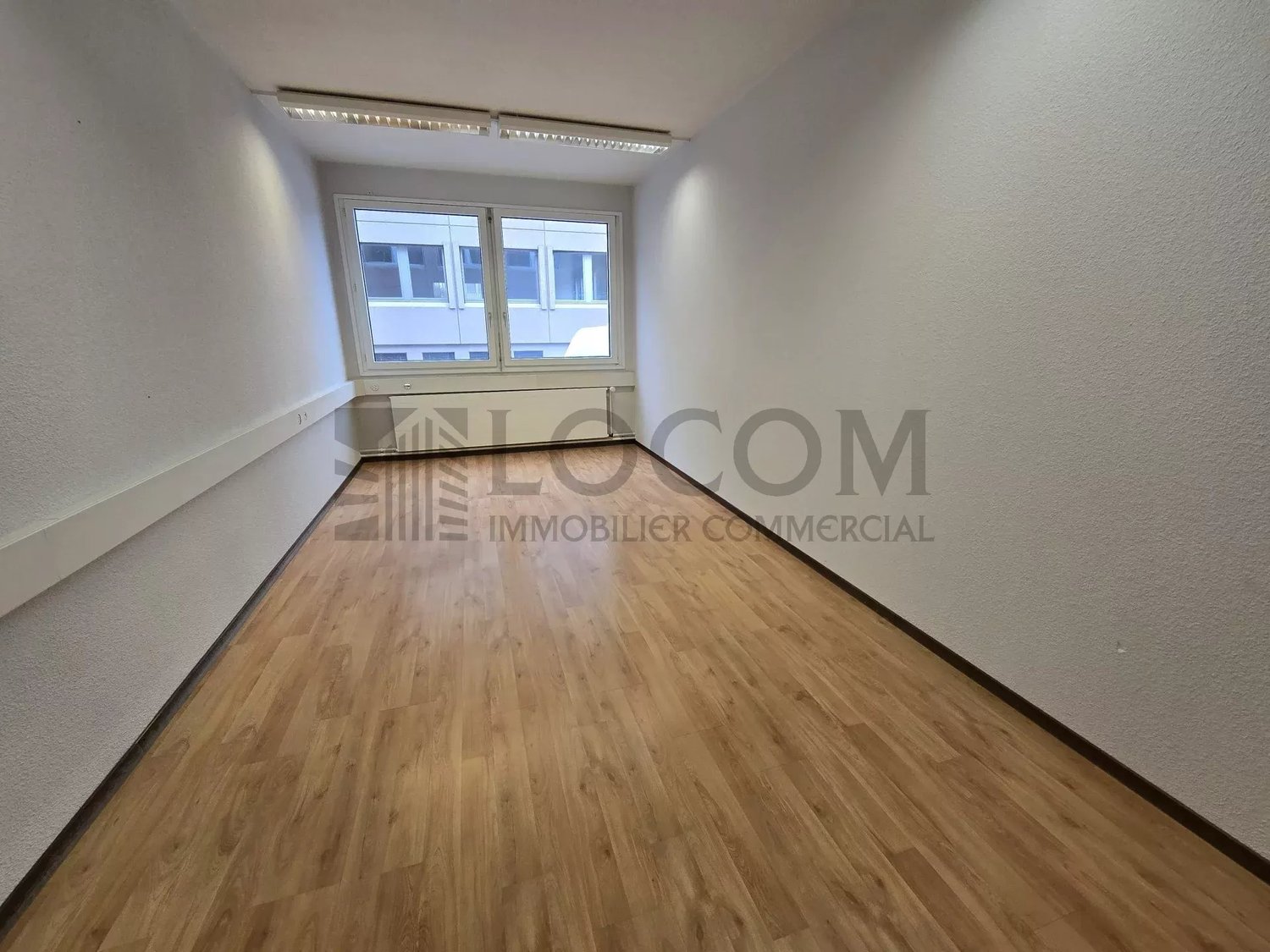 100m² Laden