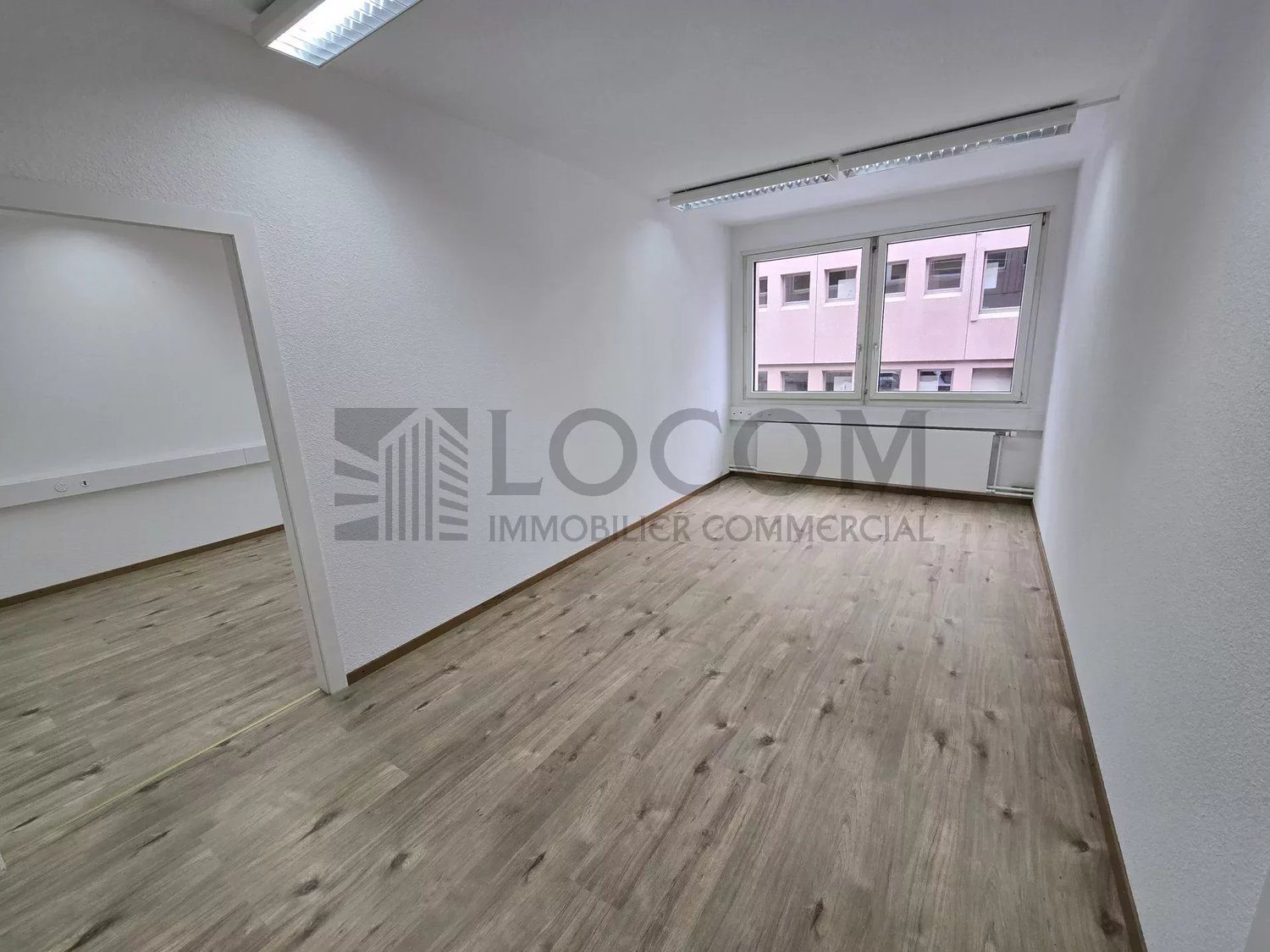 100m² Laden