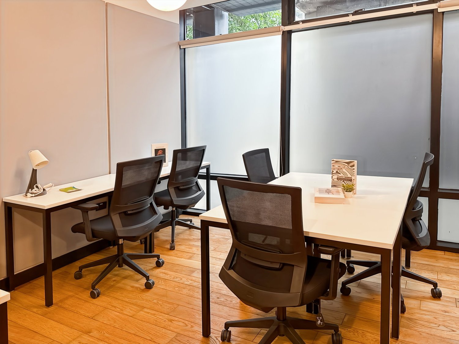 ufficio di 150m², foto 2 di 9