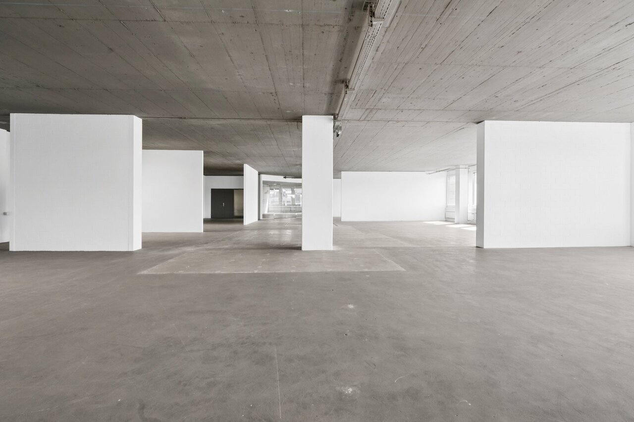 389m² commercial, Foto 1 von 10